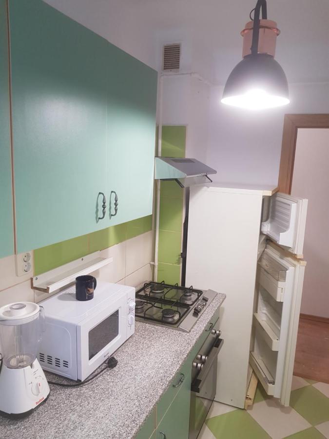 Apartament Simona Lägenhet Braşov Exteriör bild