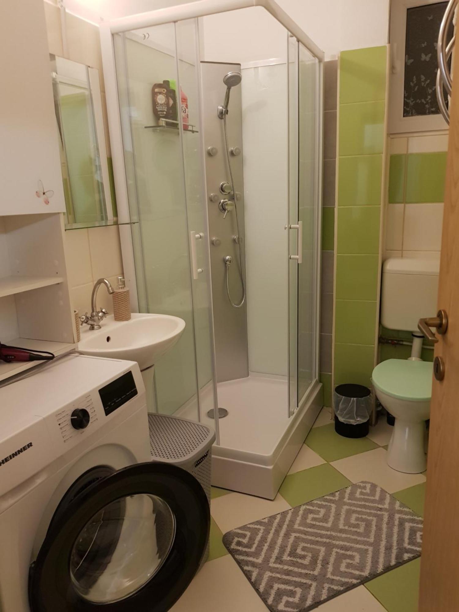 Apartament Simona Lägenhet Braşov Exteriör bild